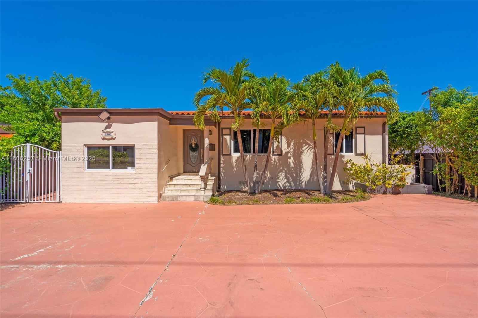 1901 Southwest 37th Avenue Miami, FL 33145 - Photo 3 of 35