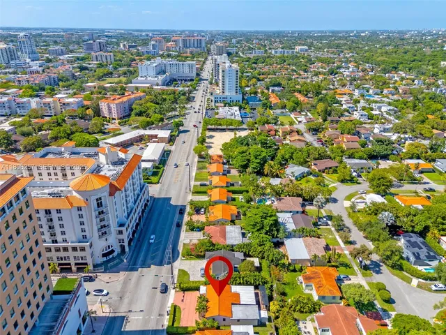 an aerial view of multiple house