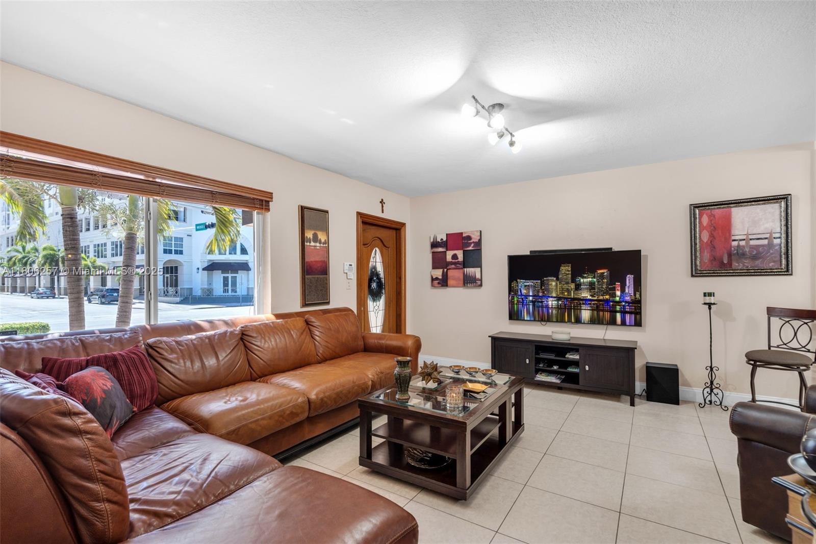 1901 Southwest 37th Avenue Miami, FL 33145 - Photo 8 of 35