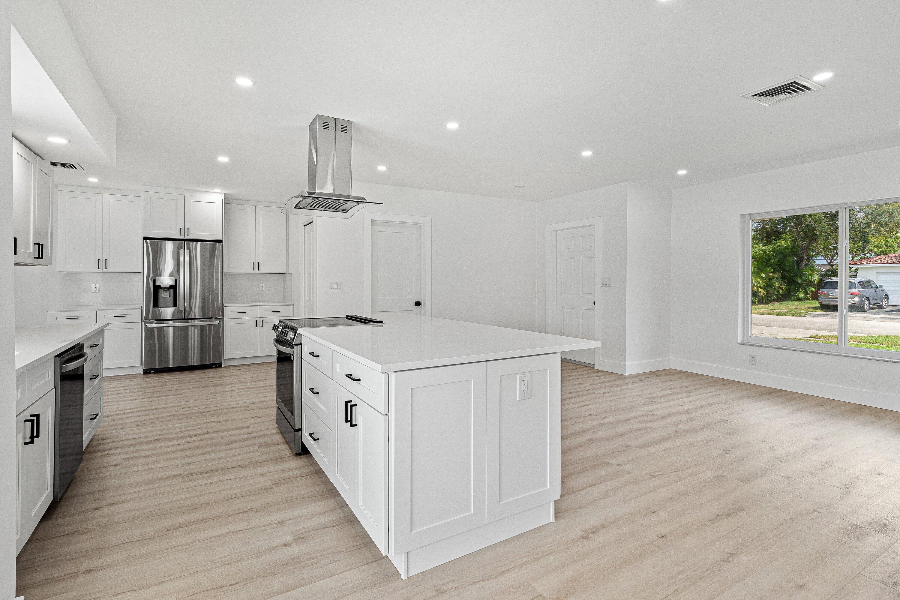 970 Southwest 7th Street Boca Raton, FL 33486 - Photo 12 of 30 014-970Southwest7thStreet-BocaRaton-FL-3