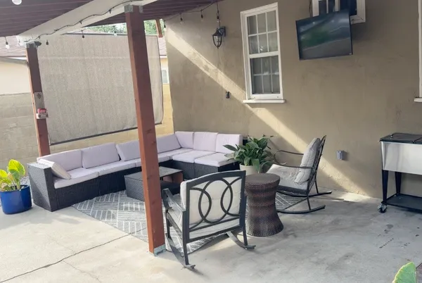 $3,300 | 850 Oakdale Avenue, Monrovia, CA 91016