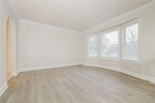 $2,475 | 838 East 125th Terrace, Olathe, KS 66061