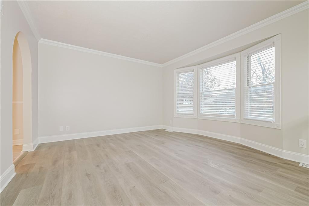 838 East 125th Terrace Olathe, KS 66061 - Photo 2 of 17