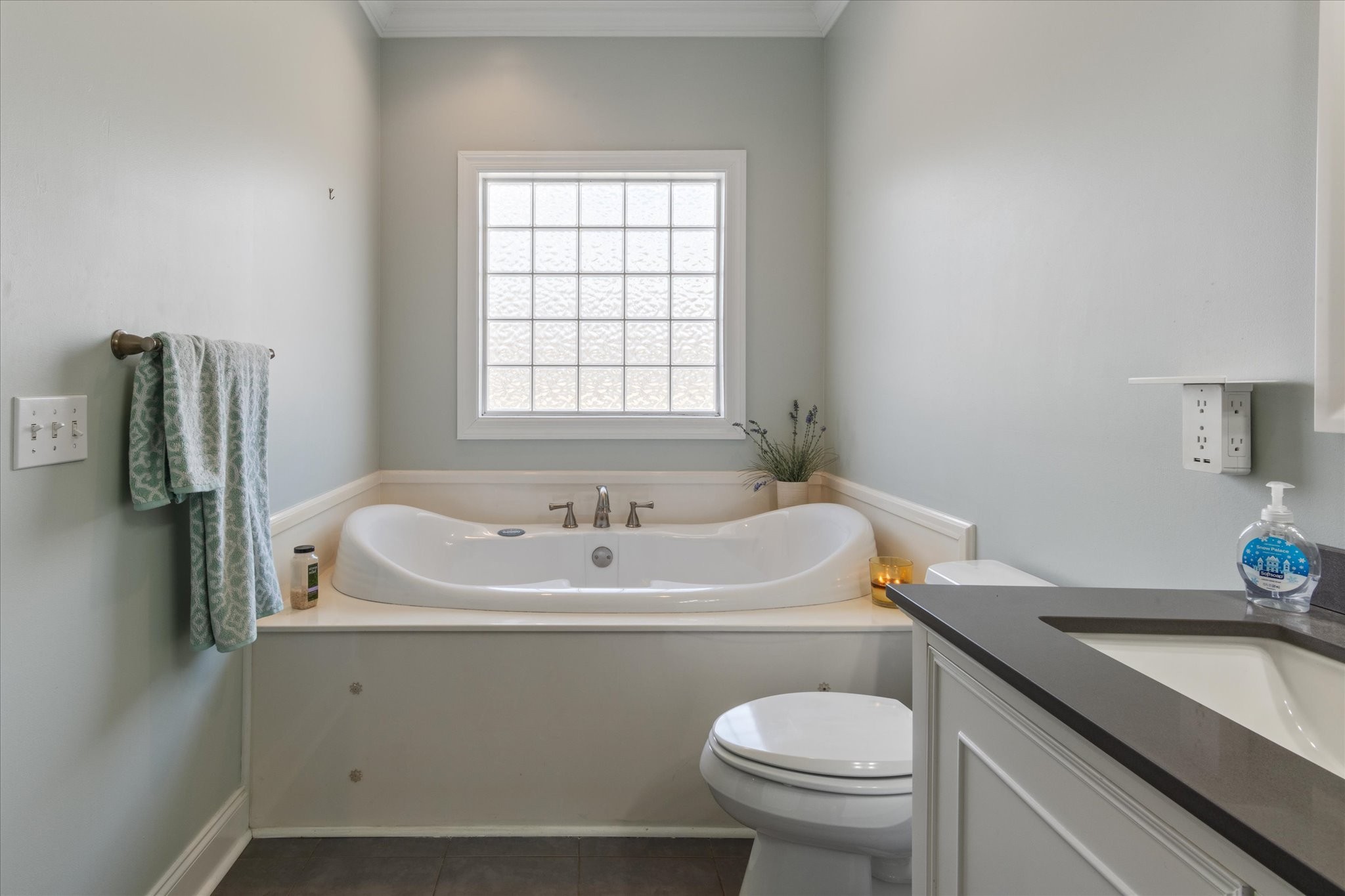 5087 Asbury Road Manchester, TN 37355 - Photo 27 of 33 a bathroom with a sink toilet and shower