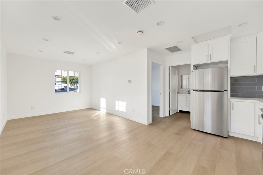 7118 Apperson Street Tujunga, CA 91042 - Photo 19 of 25 a view of an empty room with a window
