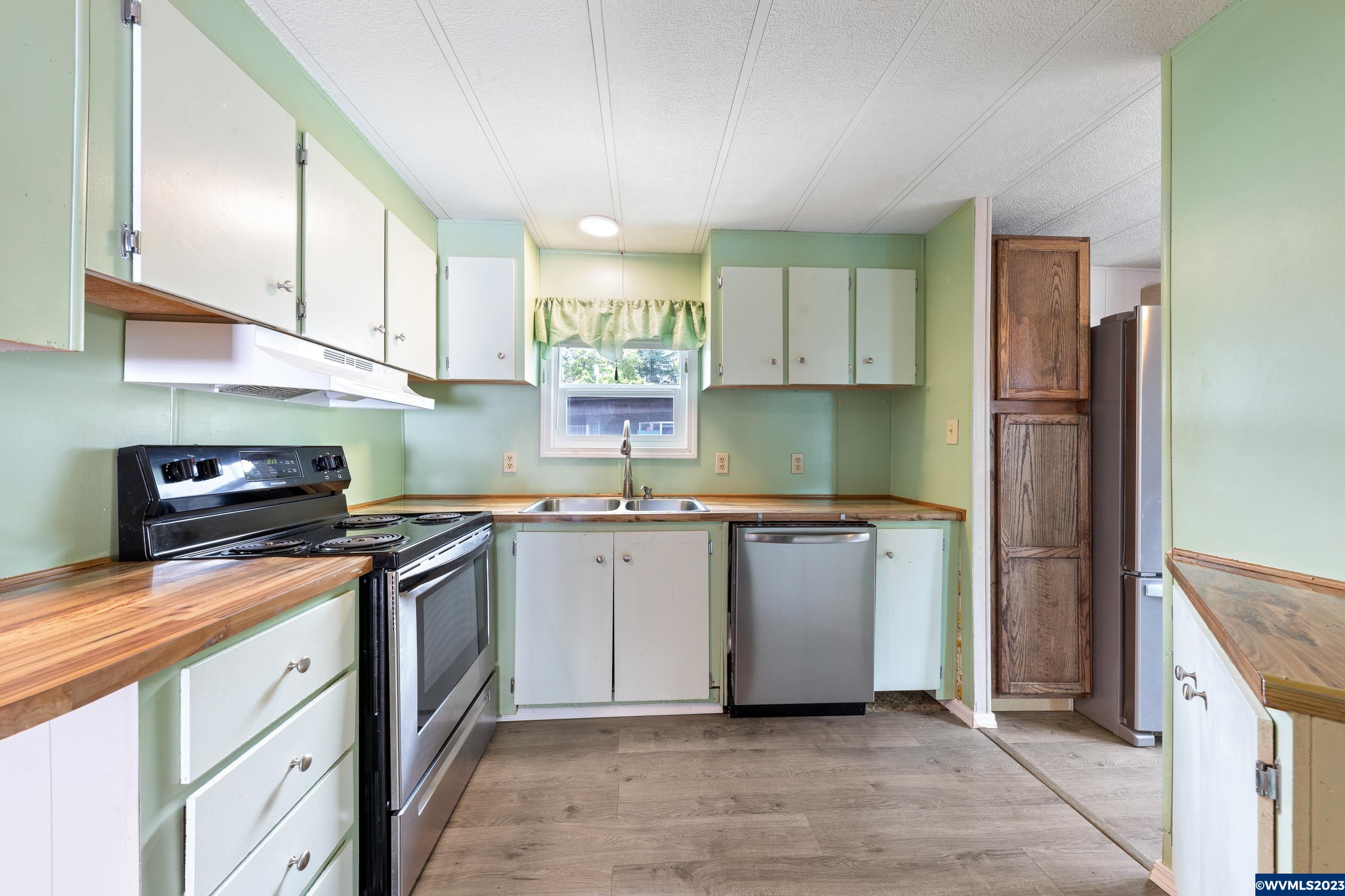 141 South 17th Street, Unit 3 Independence, OR 97351 - Photo 9 of 28