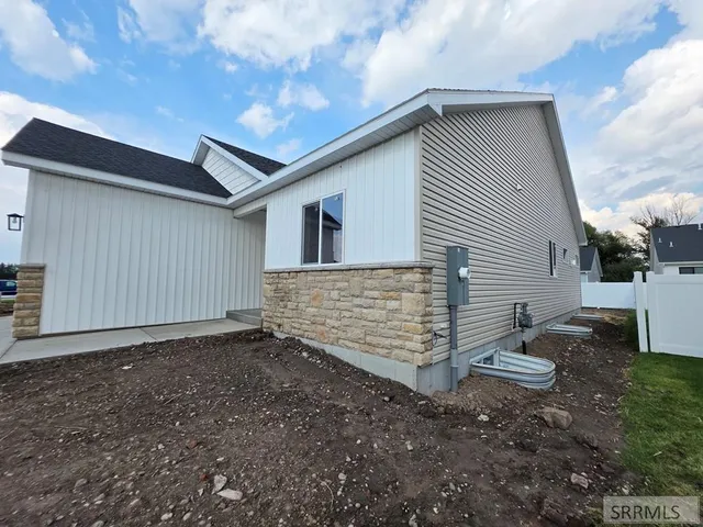 $475,000 | 549 South Cutler Avenue, Sugar City, ID 83448