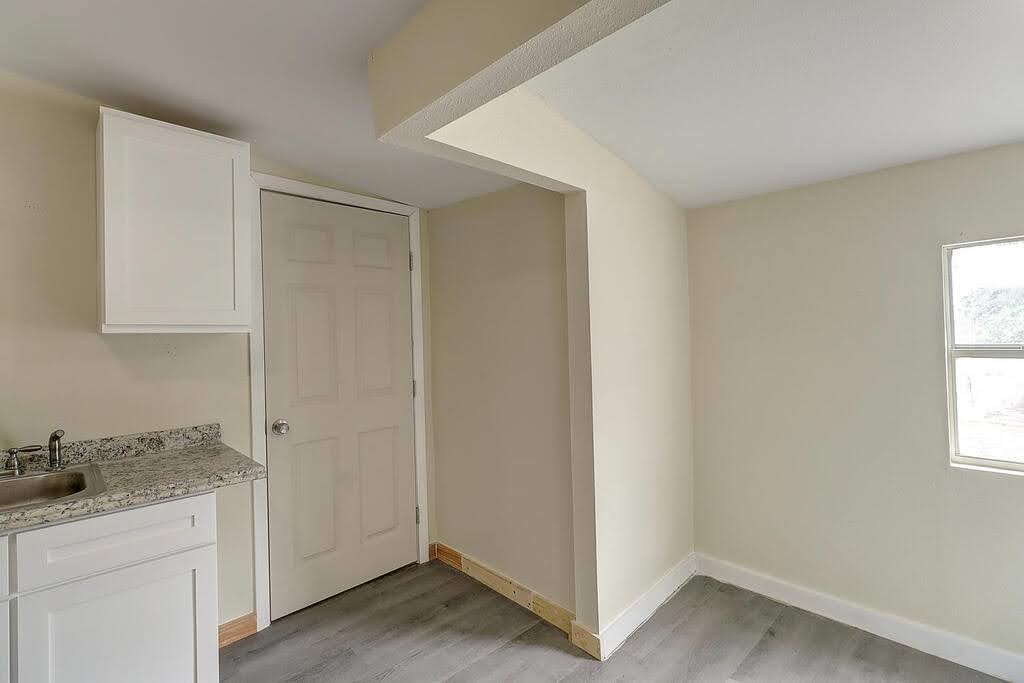 907 Laredo Street Corpus Christi, TX 78401 - Photo 14 of 34