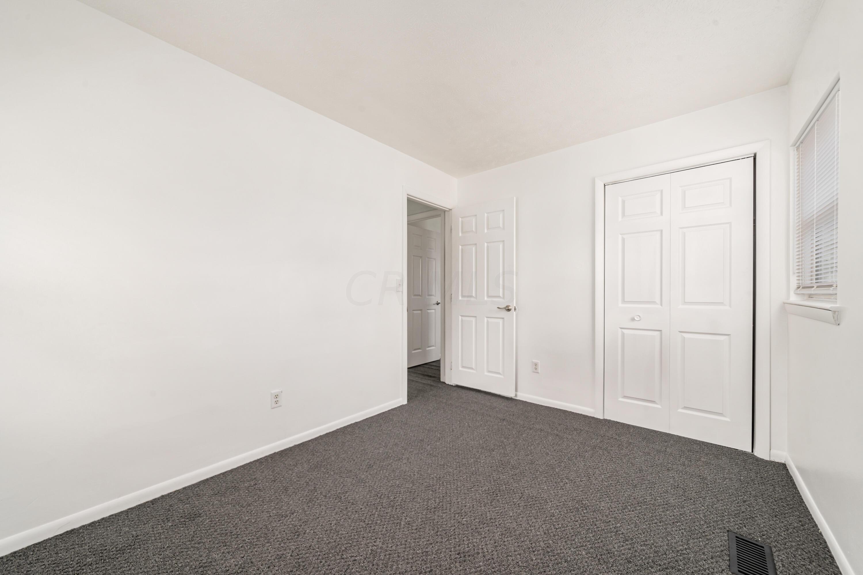 2553 Gatewood Road Columbus, OH 43219 - Photo 9 of 23 Pic 9