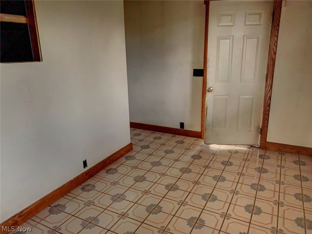 5100 Autumn Road Southwest Carrollton, OH 44615 - Photo 16 of 19 Gallery Image 16