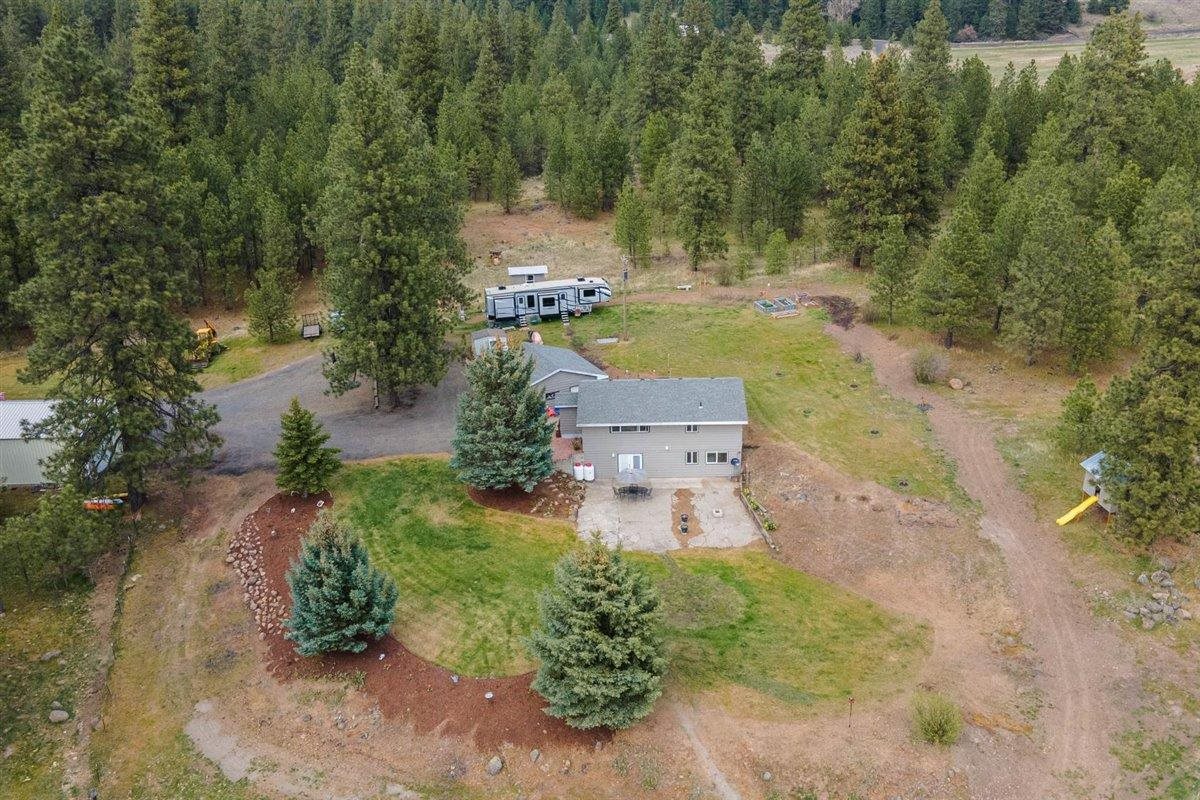 41911 South Morrow Road Rosalia, WA 99170 - Photo 1 of 44