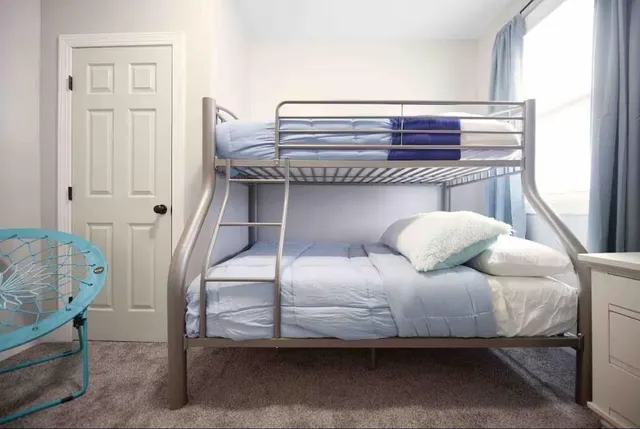 $2,100 | 155 Labelle Street, Unit 2, Pittsburgh, PA 15211