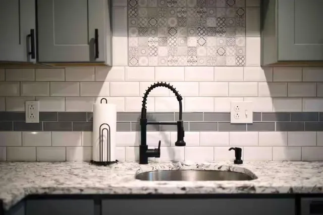 $2,100 | 155 Labelle Street, Unit 2, Pittsburgh, PA 15211