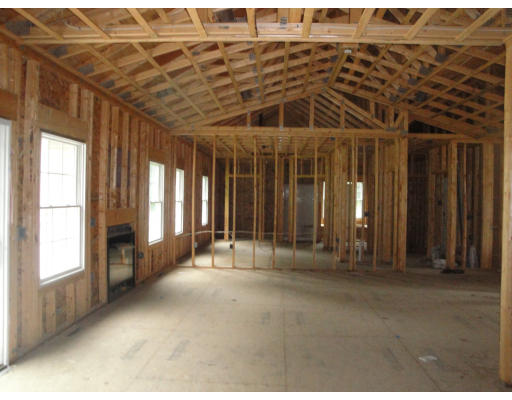 97 Tall Pines Road, Unit 18 Hampden, MA 01036 - Photo 5 of 6 Gallery Image 5