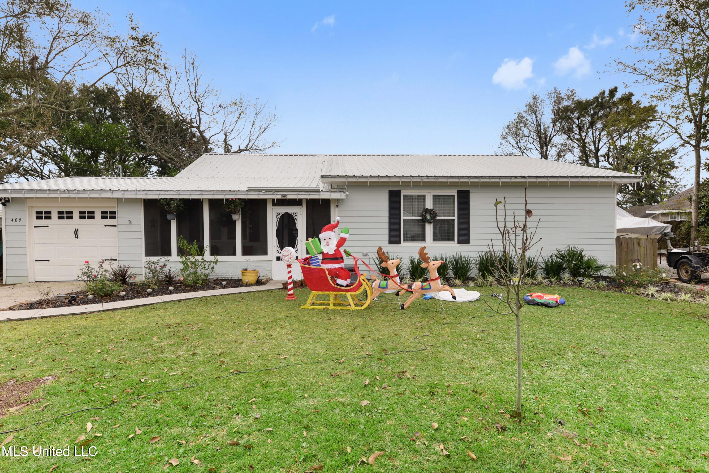 409 Old Pass Road West, Unit WEST Long Beach, MS 39560 - Photo 1 of 30 001