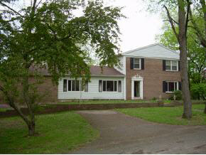 1094 West 9th Street Rochester, IN 46975 - Photo 1 of 3