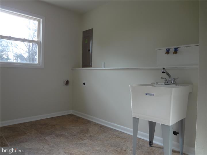 6 Lawrence Road Audubon, PA 19403 - Photo 17 of 24 Laundry Room