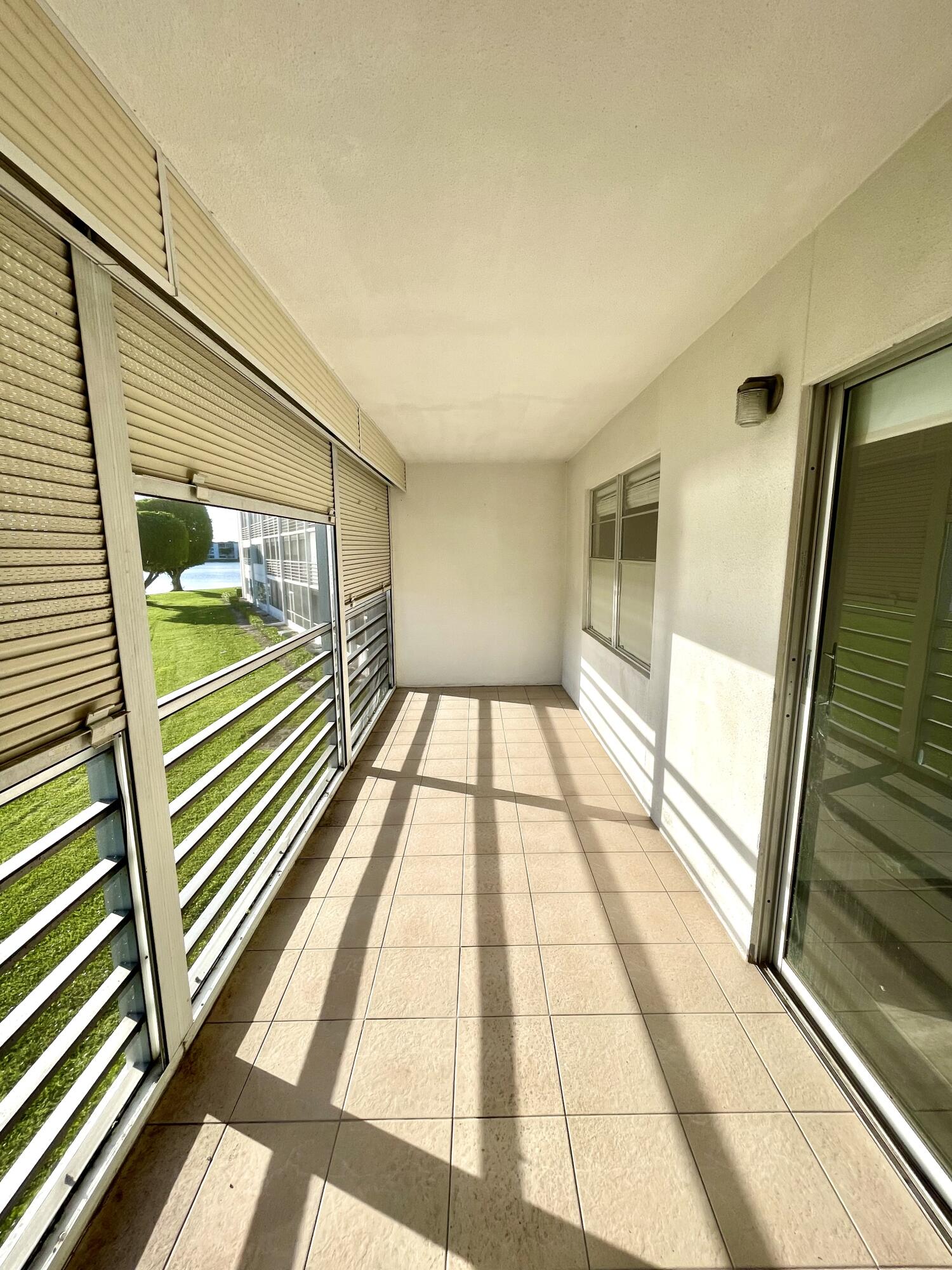 2080 Guildford East, Unit E Boca Raton, FL 33434 - Photo 15 of 19 Patio