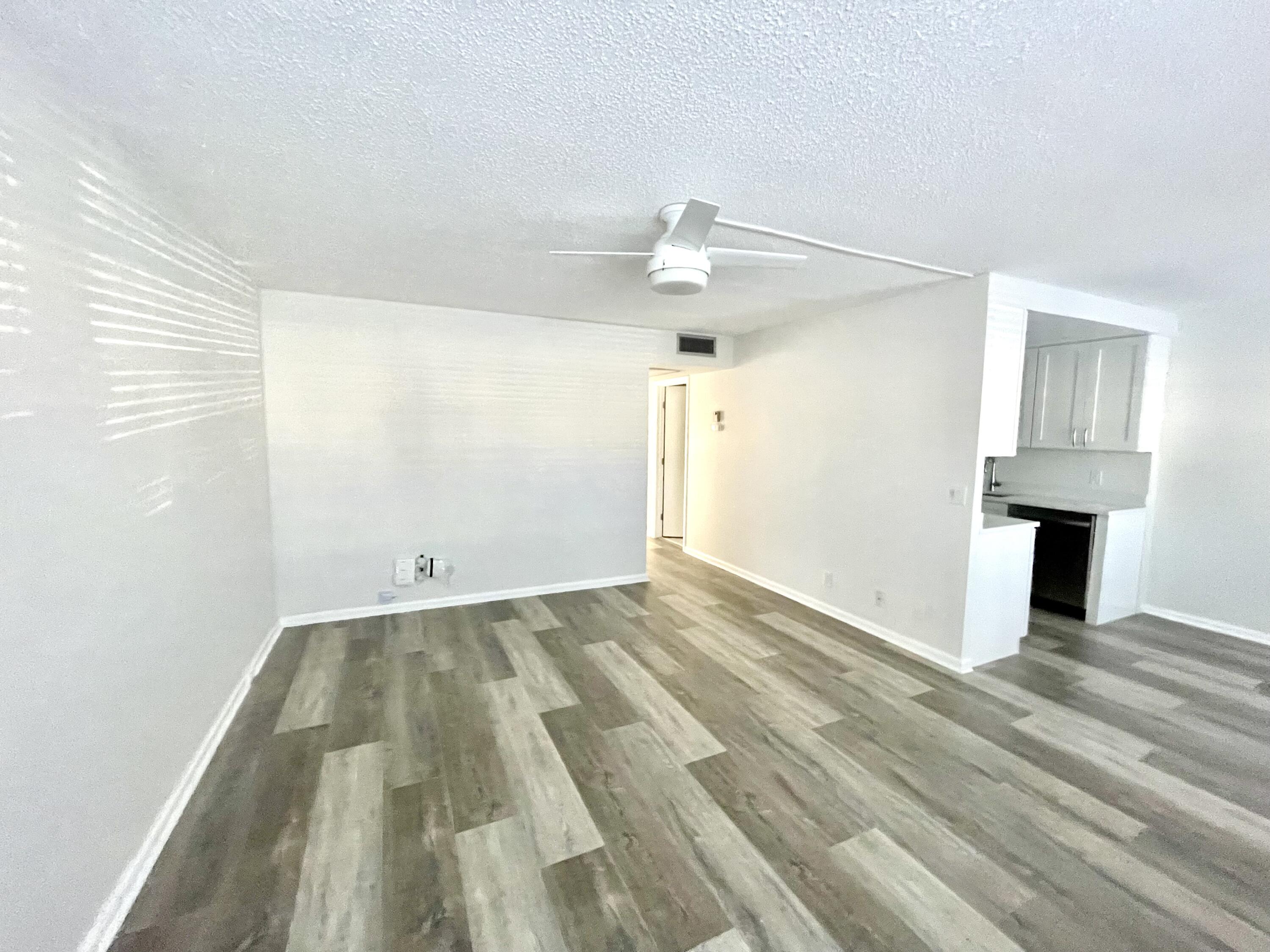 2080 Guildford East, Unit E Boca Raton, FL 33434 - Photo 8 of 19 Living Room