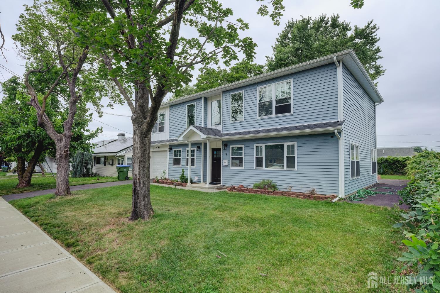7 Windsor Road Edison, NJ 08817 - Photo 1 of 34