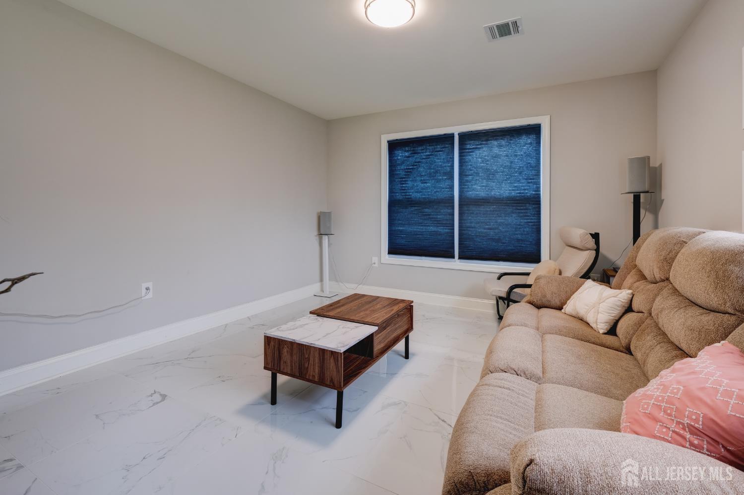 7 Windsor Road Edison, NJ 08817 - Photo 17 of 34