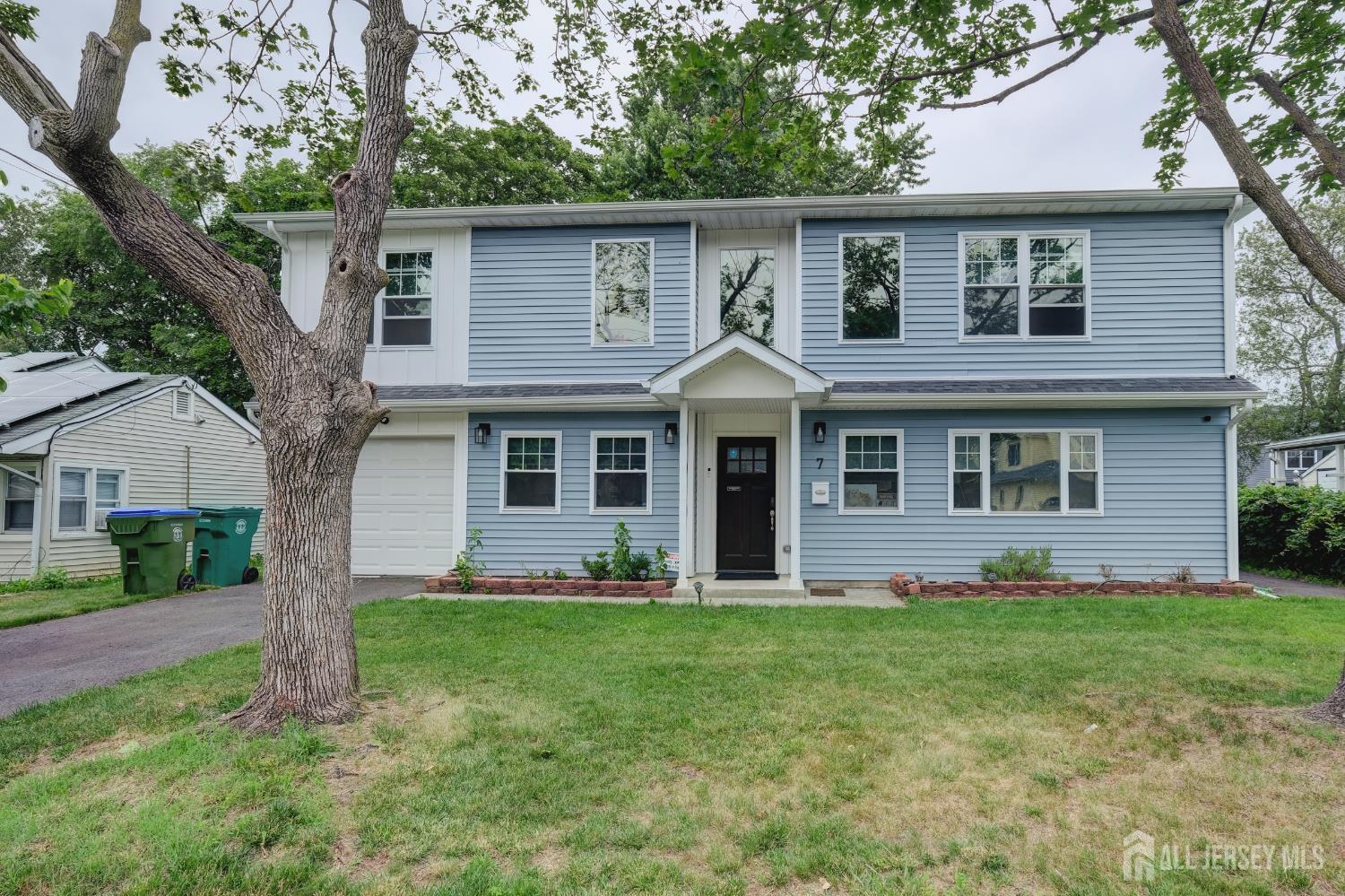 7 Windsor Road Edison, NJ 08817 - Photo 2 of 34