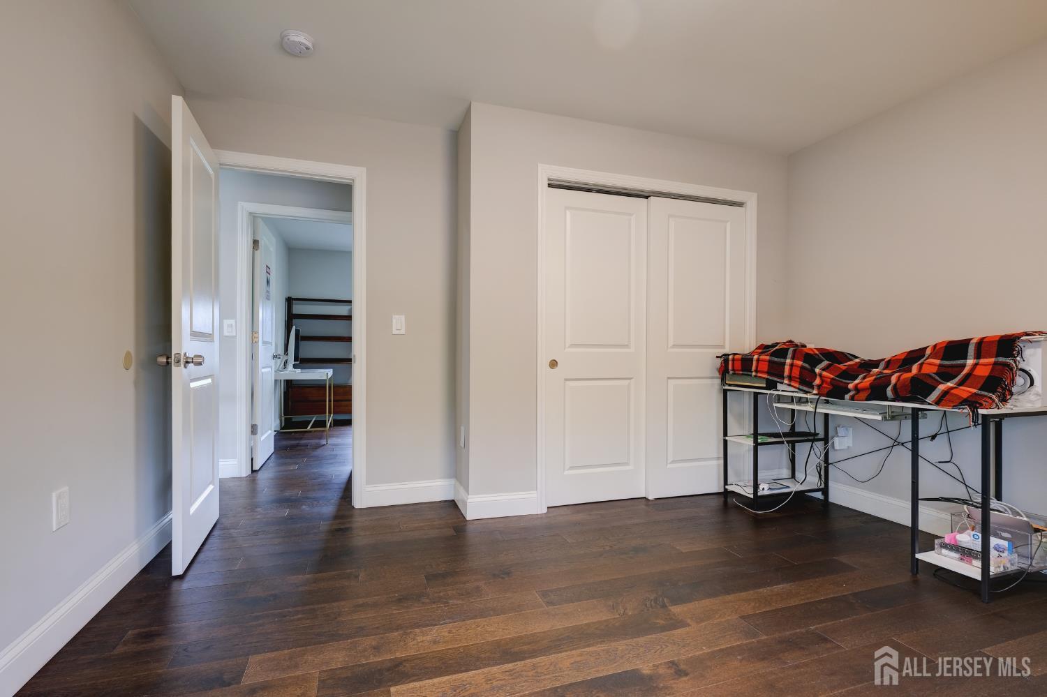 7 Windsor Road Edison, NJ 08817 - Photo 29 of 34