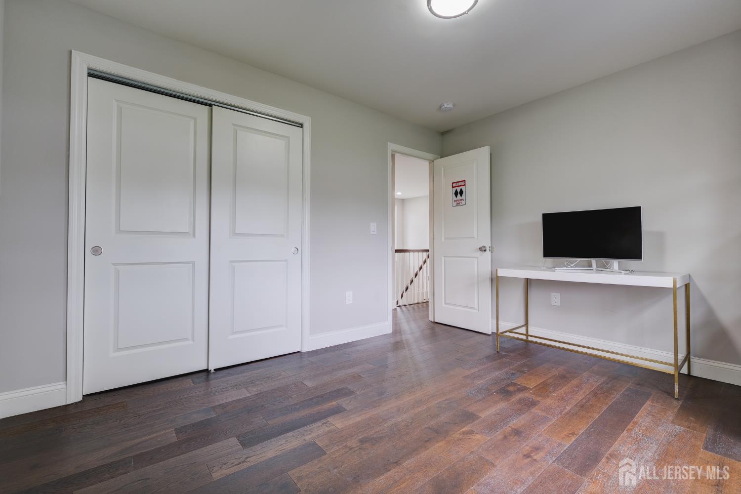 7 Windsor Road Edison, NJ 08817 - Photo 31 of 34