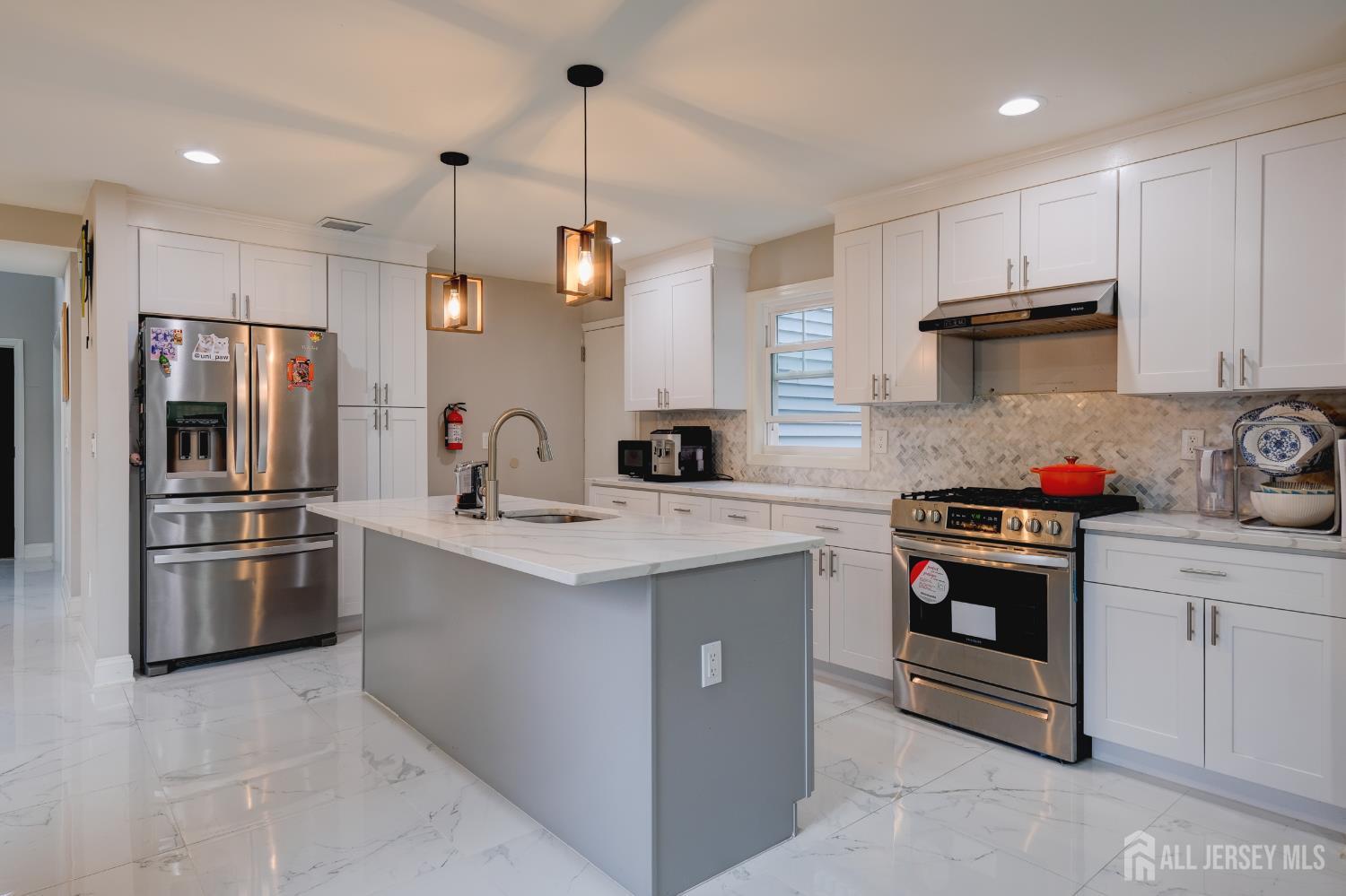 7 Windsor Road Edison, NJ 08817 - Photo 6 of 34