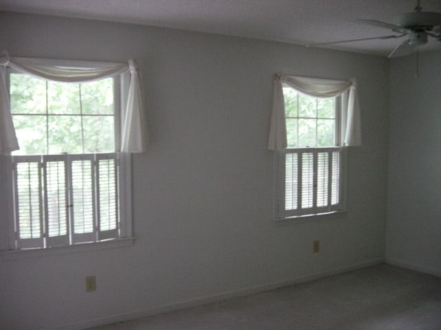 305 Plantation Road, Unit BAYSHORE VIII Seneca, SC 29672 - Photo 7 of 9 Gallery Image 7