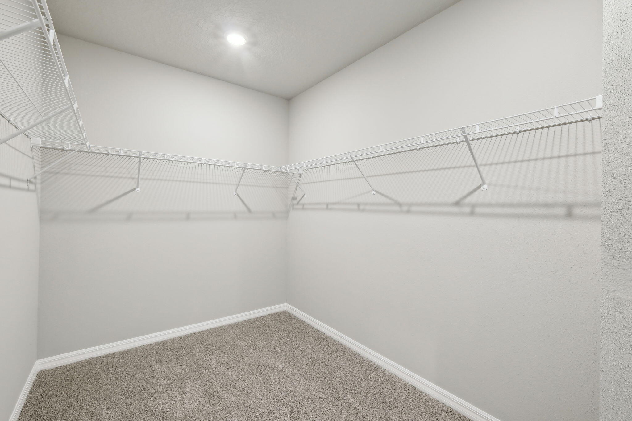 5413 Hampton Park Circle Vero Beach, FL 32966 - Photo 31 of 39 a view of a room