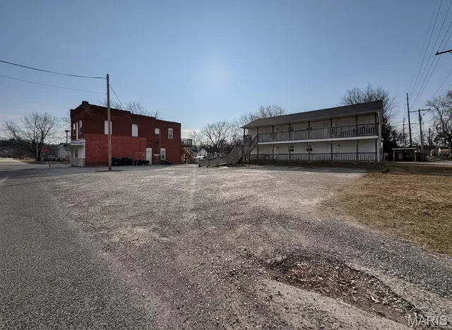 $395,000 | 105 South 5th Street, Dupo, IL 62239