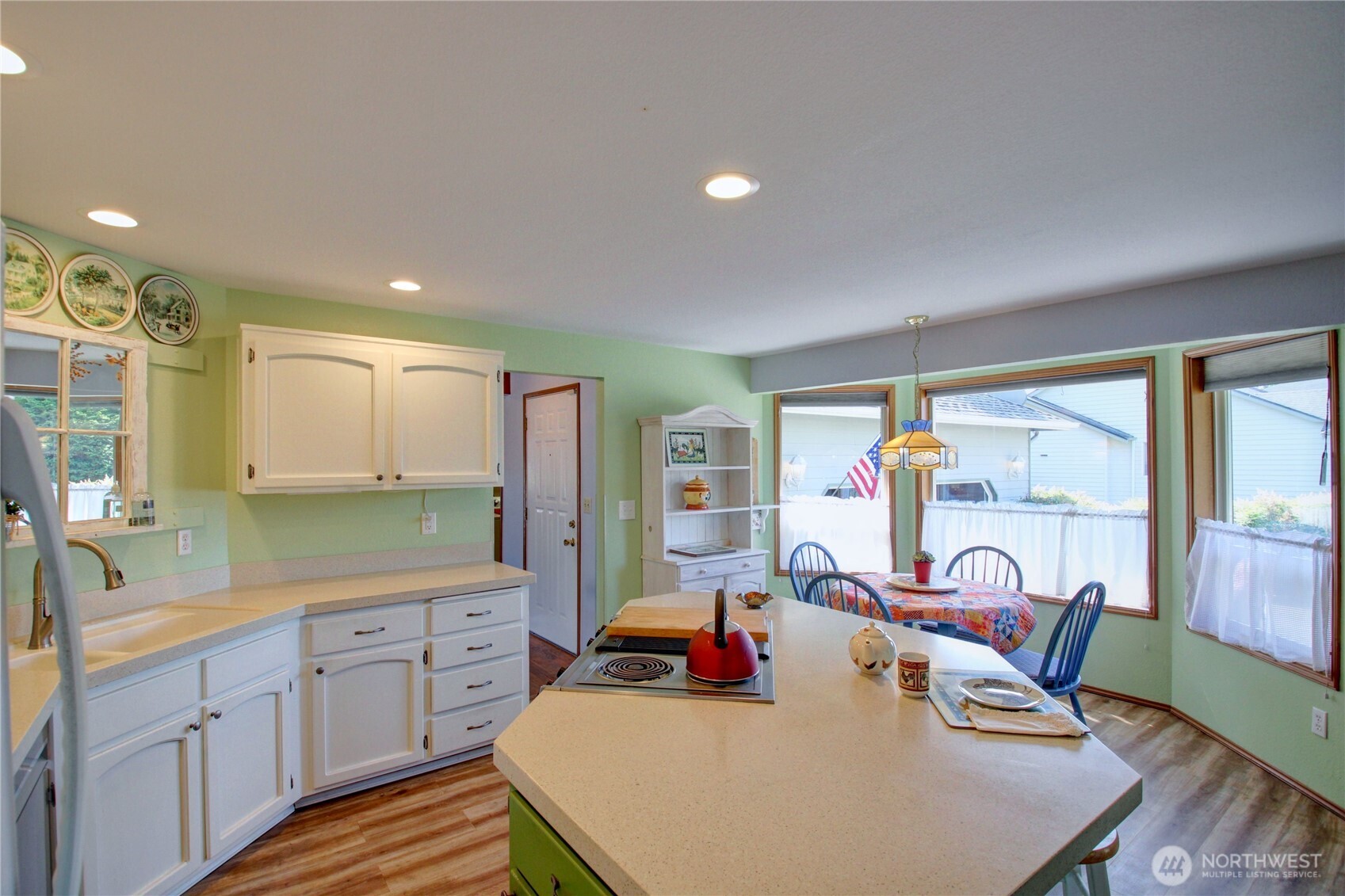 208 Gardner Road Burlington, WA 98233 - Photo 11 of 39 Gallery Image 11