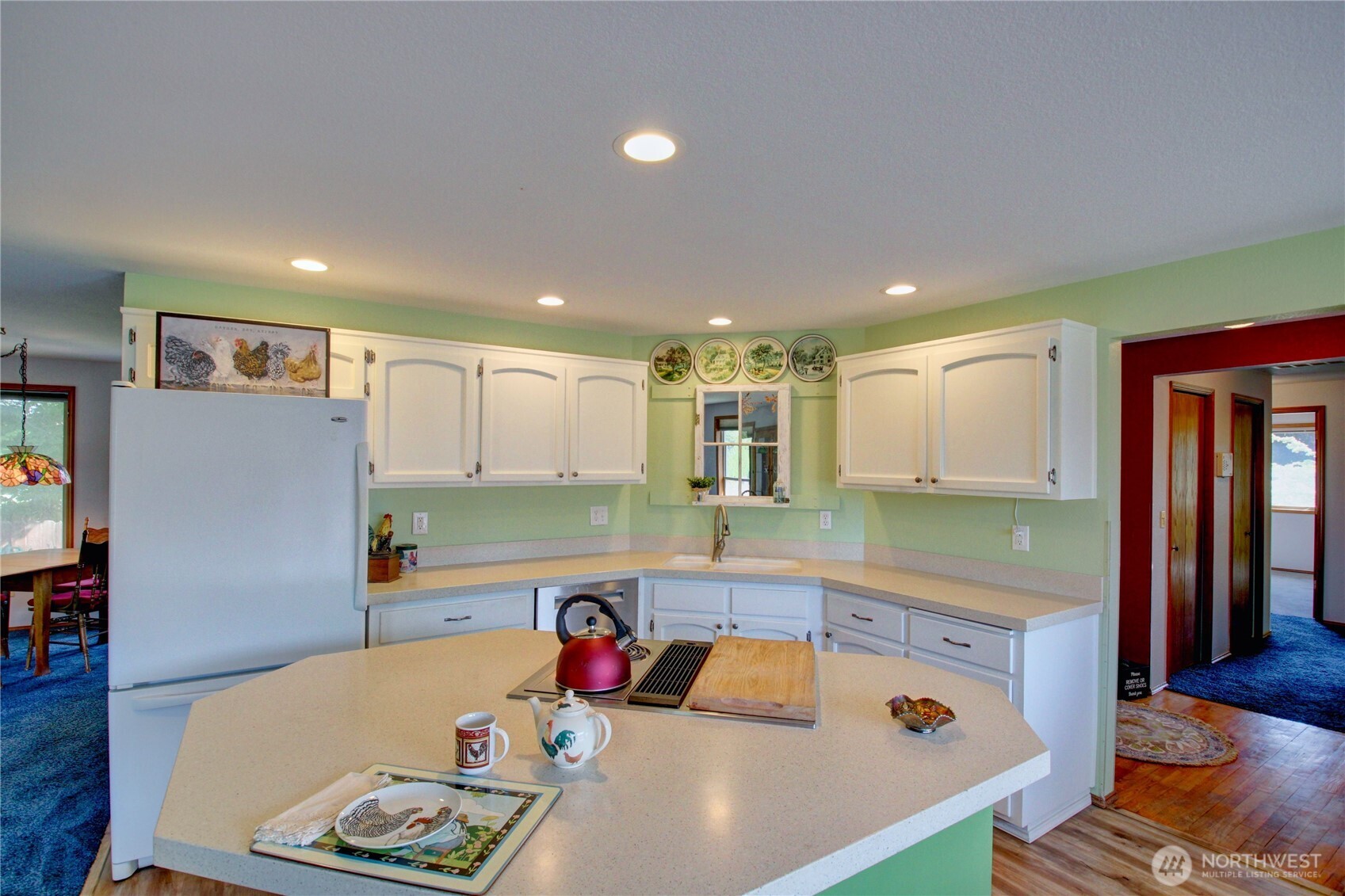 208 Gardner Road Burlington, WA 98233 - Photo 8 of 39 Gallery Image 8