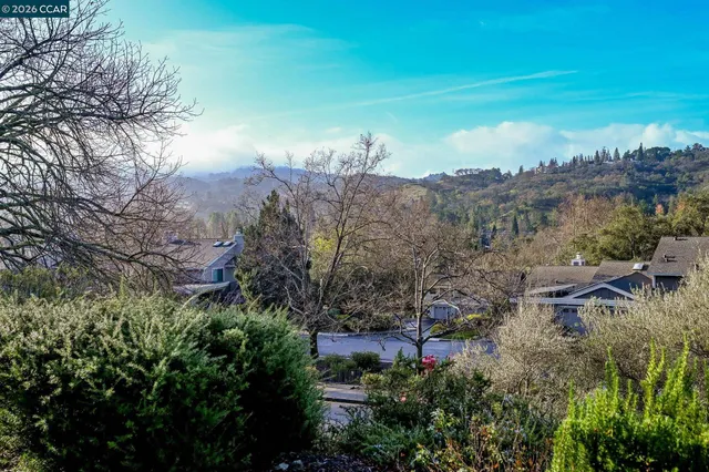 $4,900 | 2110 Cactus Court, Unit 6, Walnut Creek, CA 94595