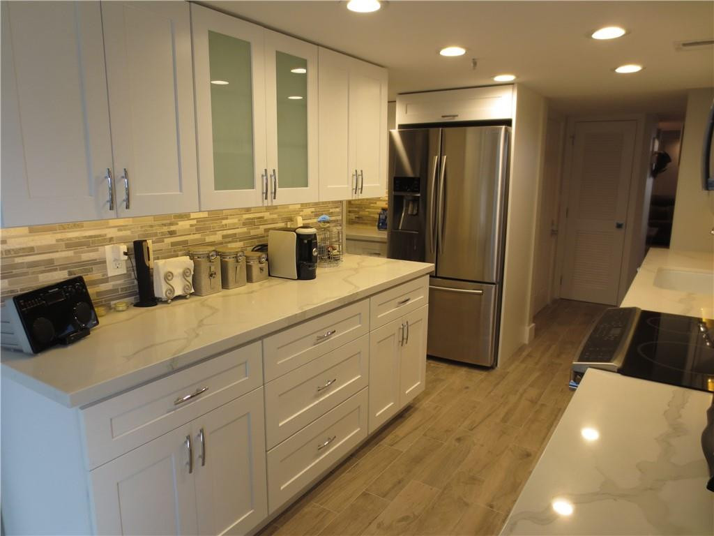77 South Birch Road, Unit 5A Fort Lauderdale, FL 33316 - Photo 11 of 54 Kitchen