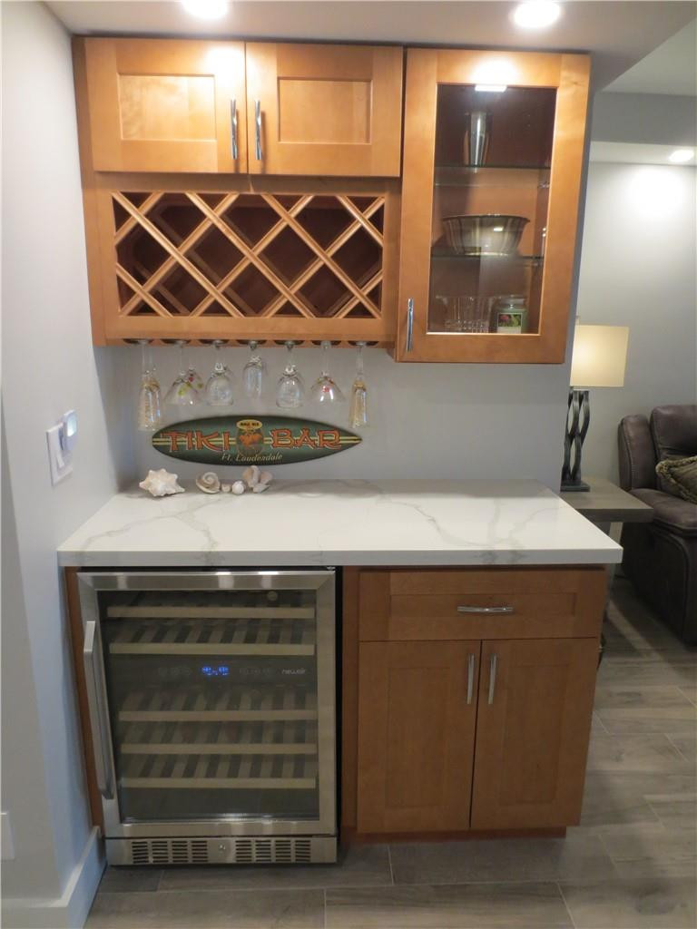 77 South Birch Road, Unit 5A Fort Lauderdale, FL 33316 - Photo 4 of 54 Built-In Bar
