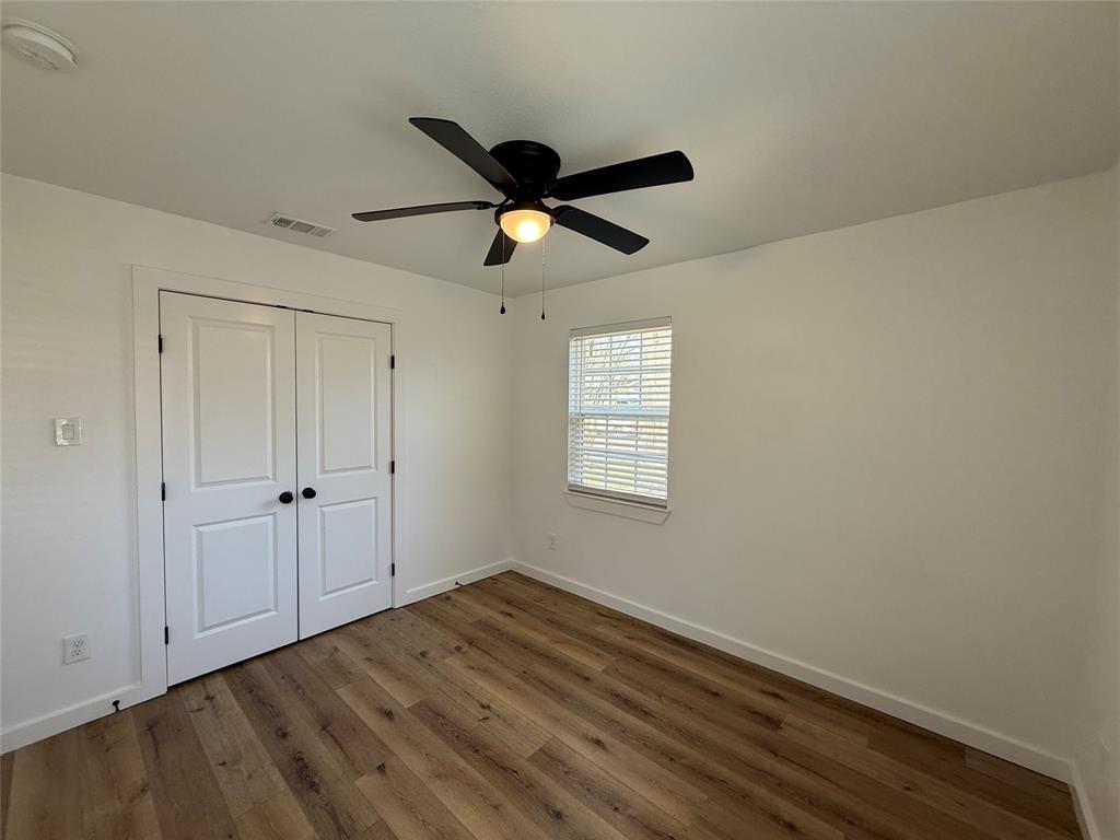 618 Pleasant Valley Road Garland, TX 75040 - Photo 18 of 22