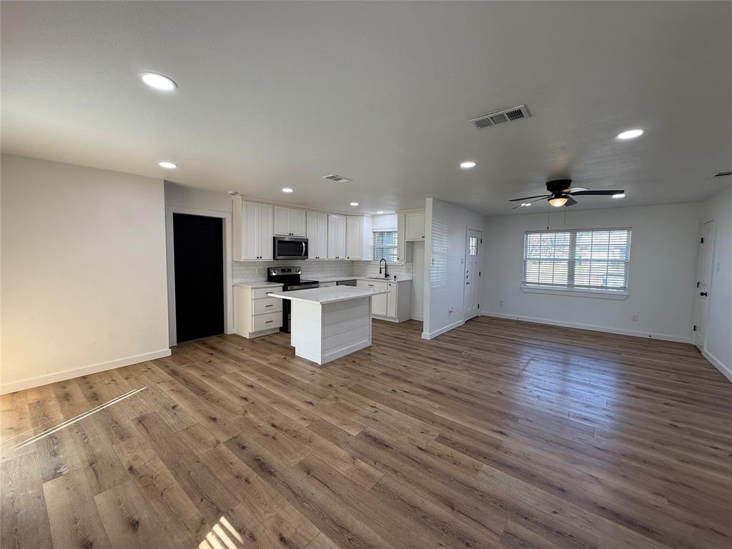 618 Pleasant Valley Road Garland, TX 75040 - Photo 8 of 22