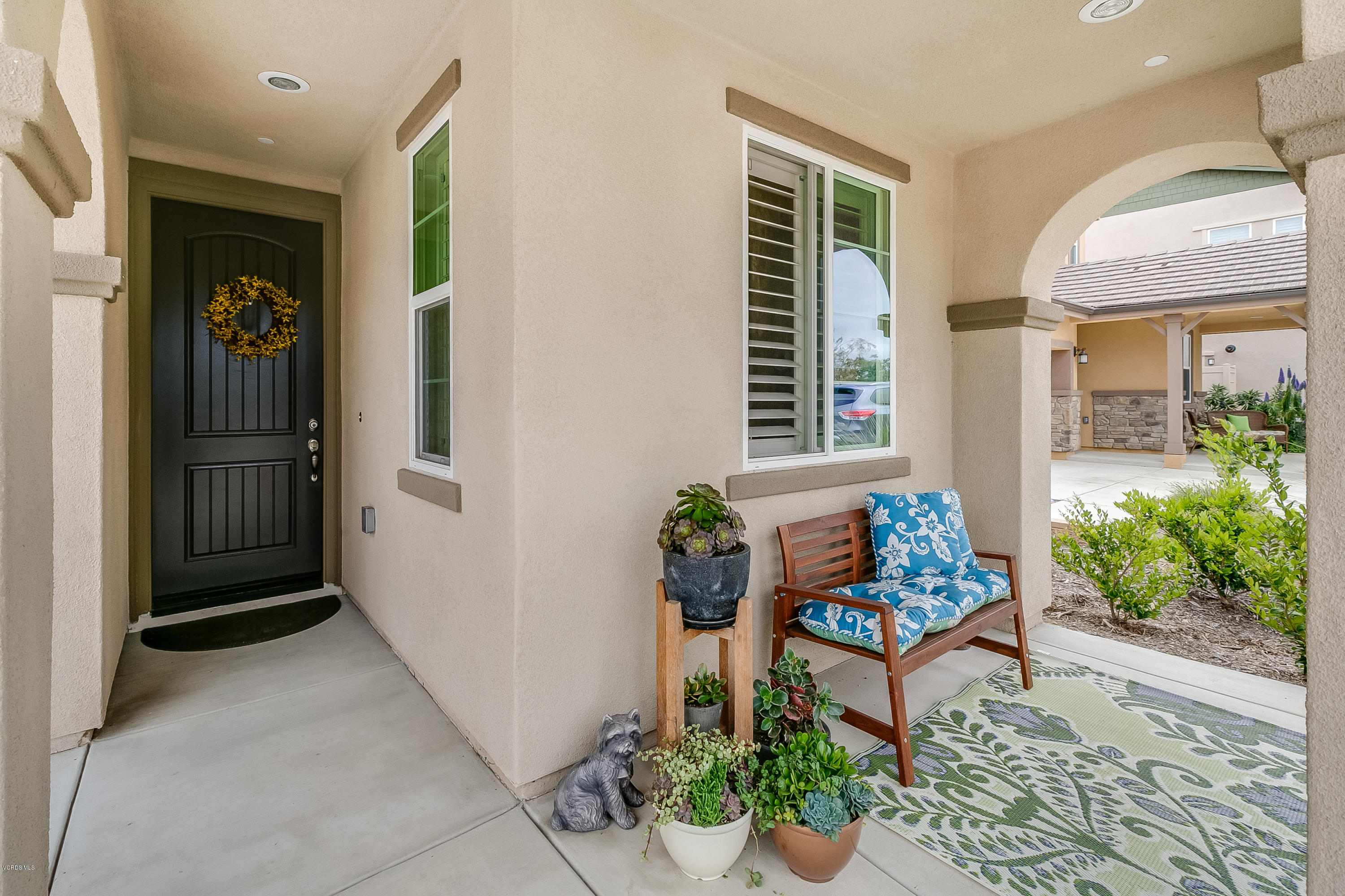688 Platte Way Oxnard, CA 93036 - Photo 3 of 35 TwoFishDigital_688Platte-4