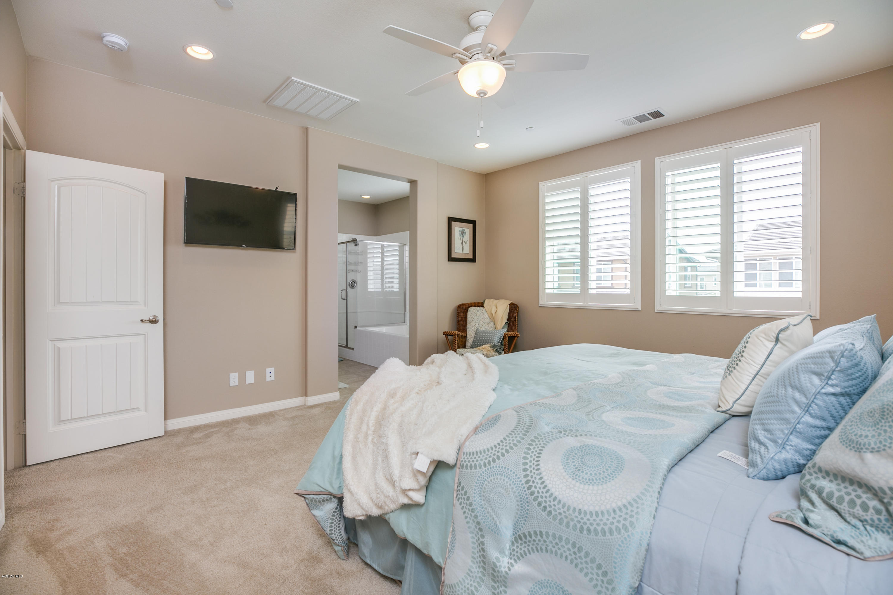 688 Platte Way Oxnard, CA 93036 - Photo 23 of 35 TwoFishDigital_688Platte-23