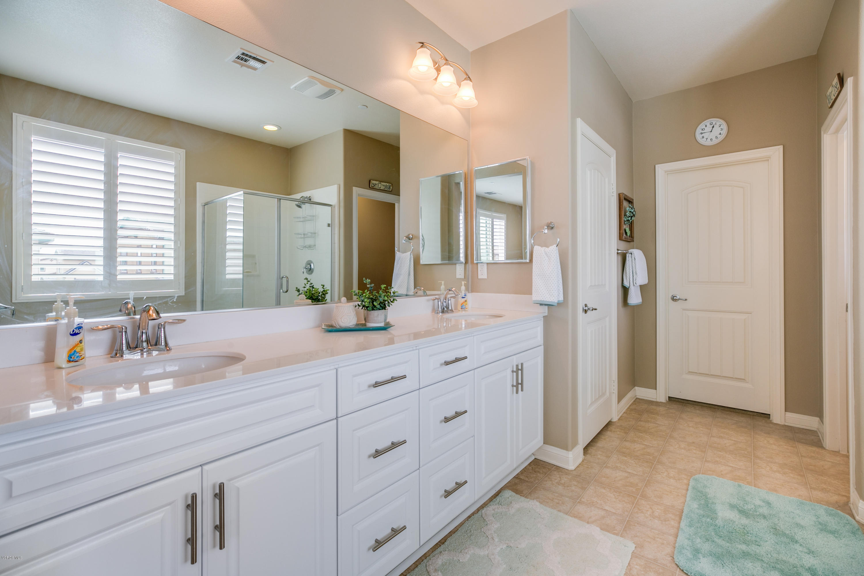 688 Platte Way Oxnard, CA 93036 - Photo 24 of 35 TwoFishDigital_688Platte-24