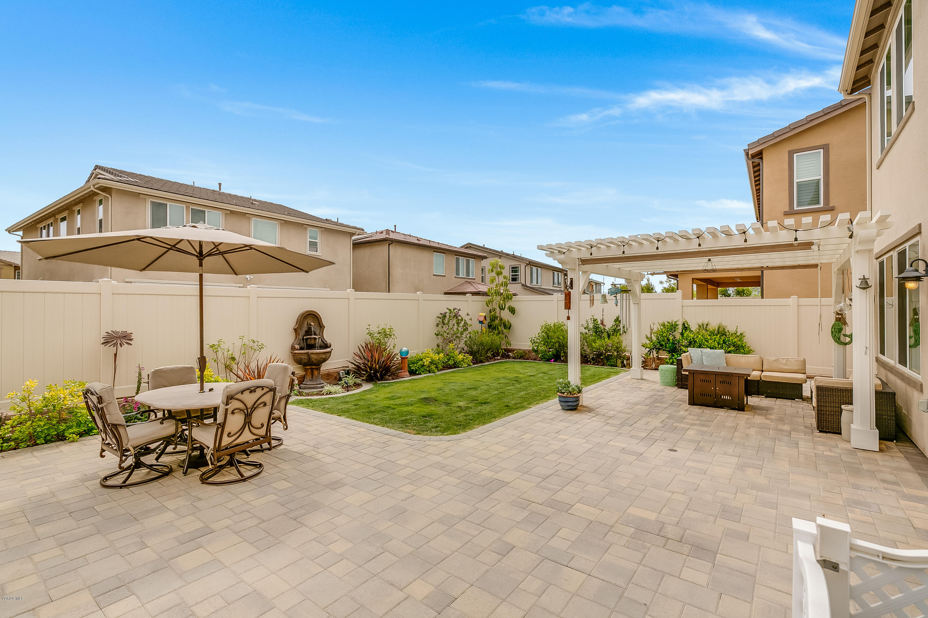 688 Platte Way Oxnard, CA 93036 - Photo 33 of 35 TwoFishDigital_688Platte-34