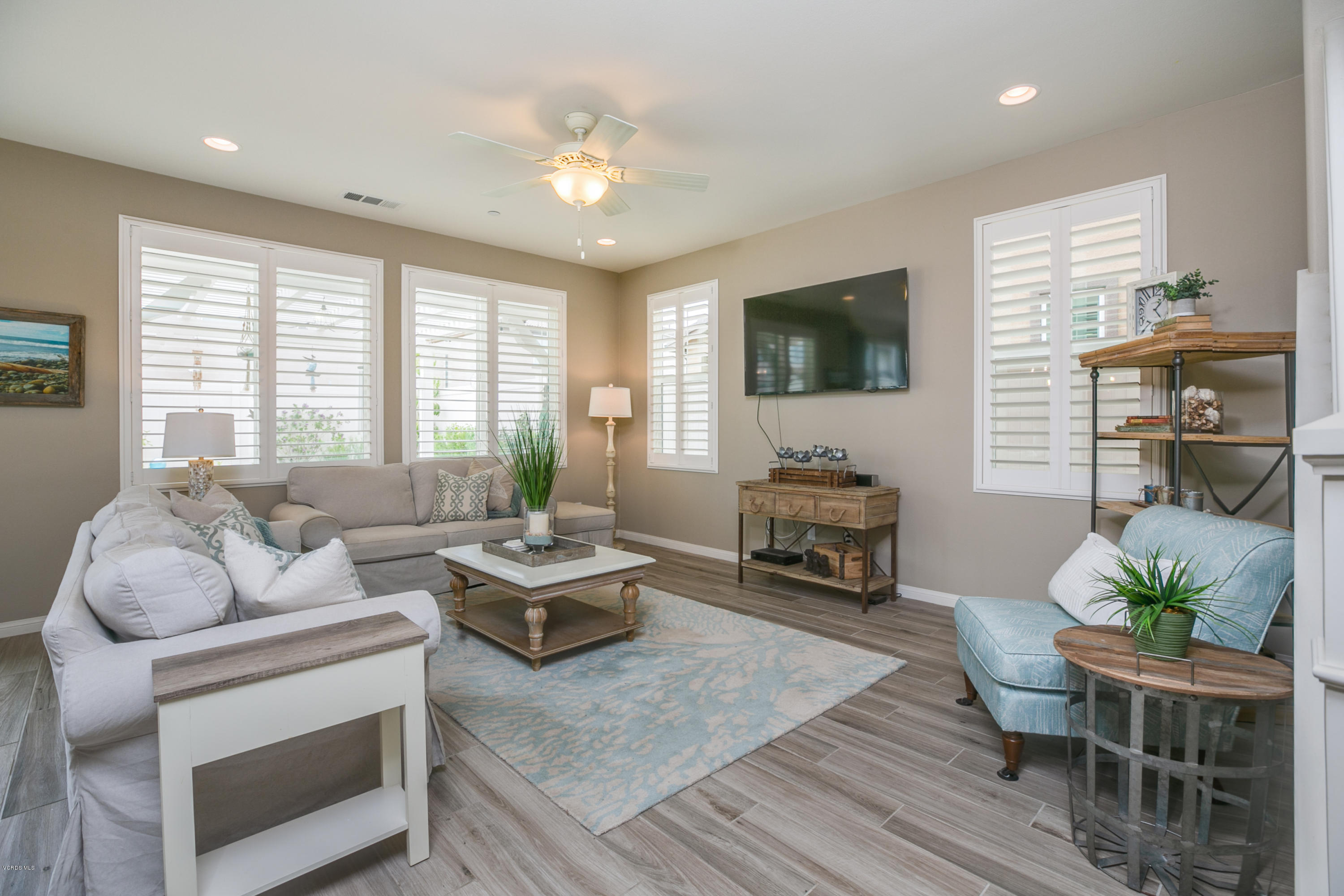 688 Platte Way Oxnard, CA 93036 - Photo 6 of 35 TwoFishDigital_688Platte-7