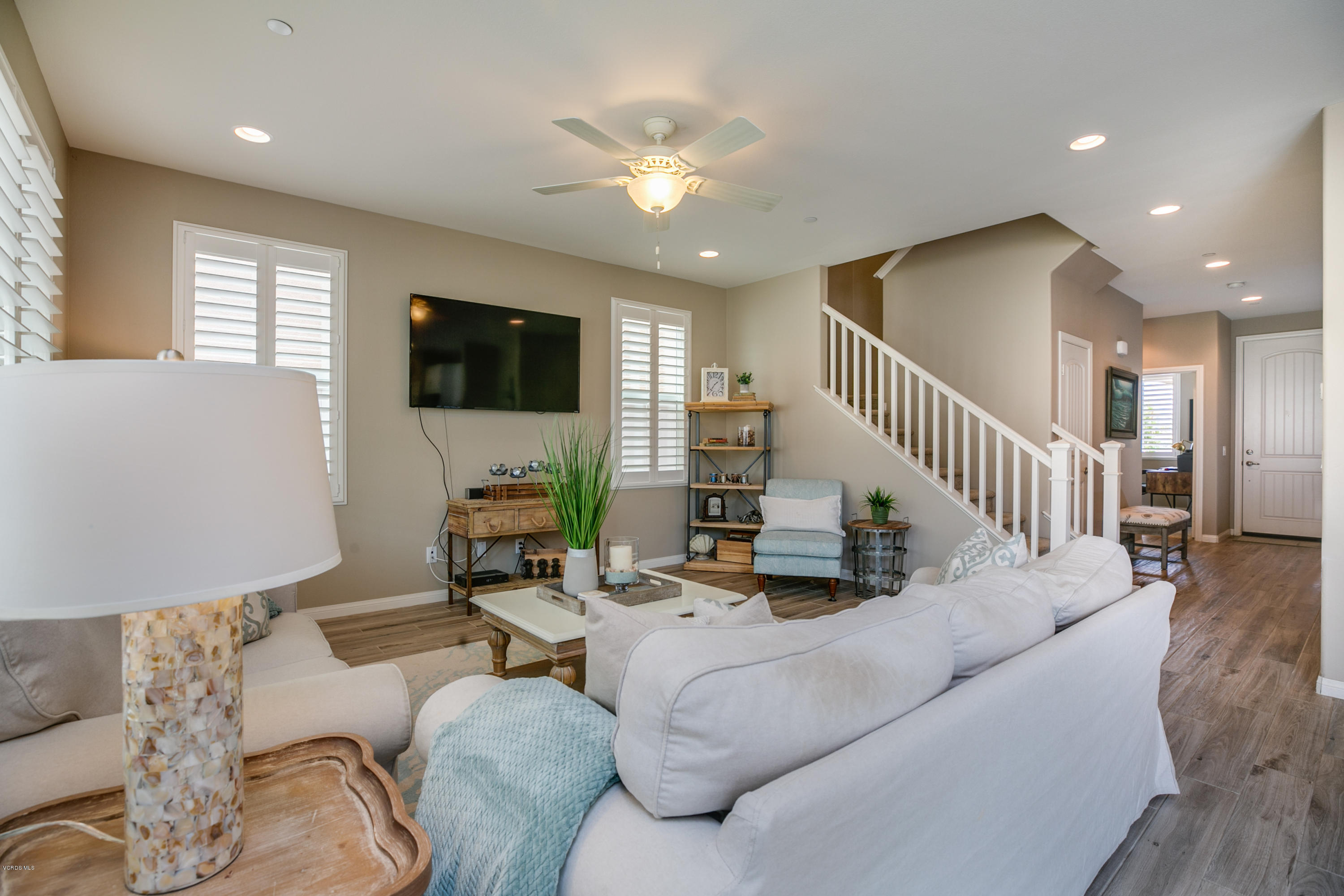 688 Platte Way Oxnard, CA 93036 - Photo 9 of 35 TwoFishDigital_688Platte-10
