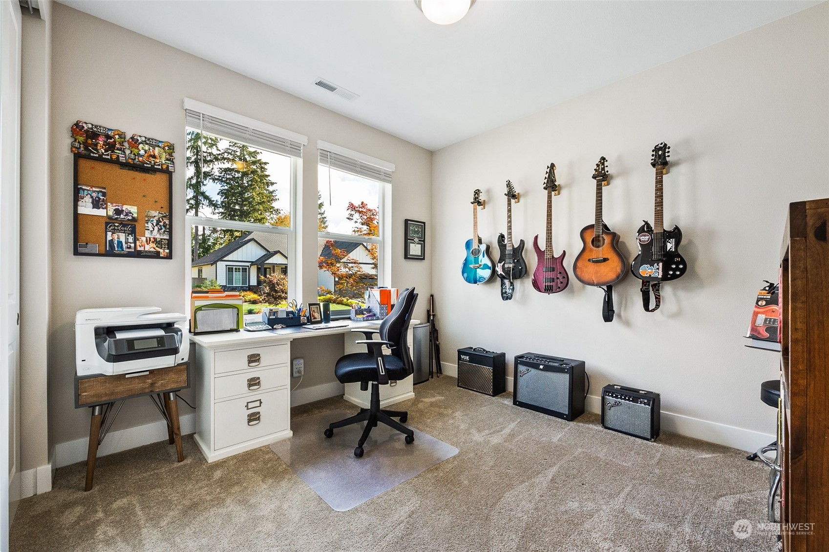 7717 Connells Prairie Road Bonney Lake, WA 98391 - Photo 5 of 33 Gallery Image 5