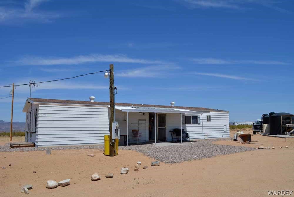 15355 Joshua Road Yucca, AZ 86438 - Photo 34 of 37