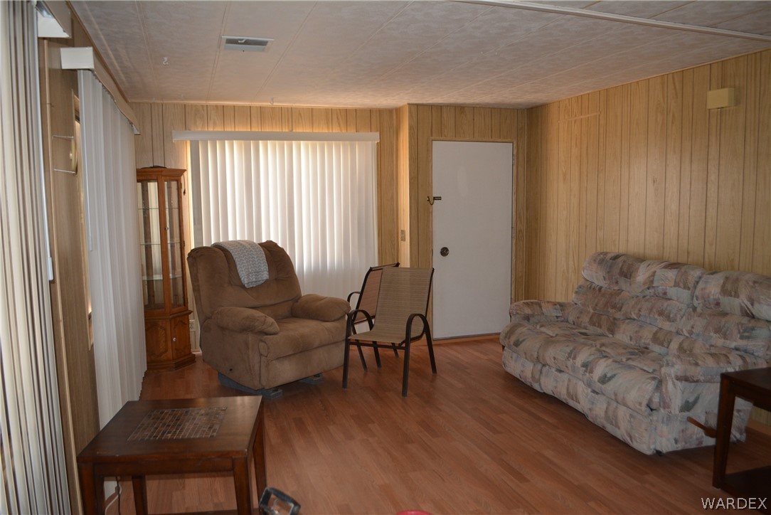 15355 Joshua Road Yucca, AZ 86438 - Photo 10 of 37