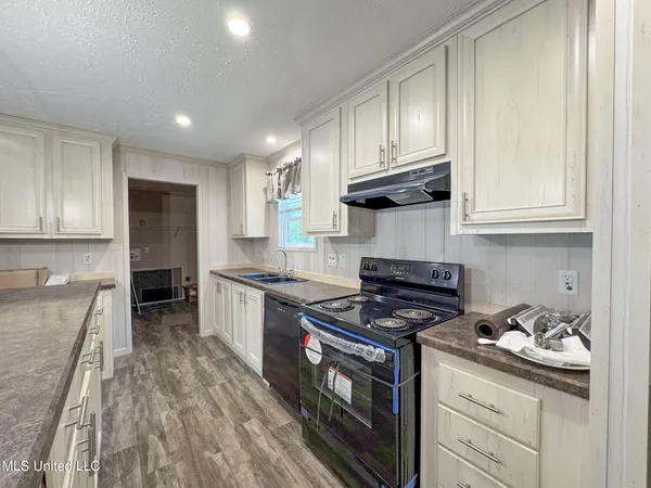 $825,000 | 3114 County Road 212, Water Valley, MS 38965