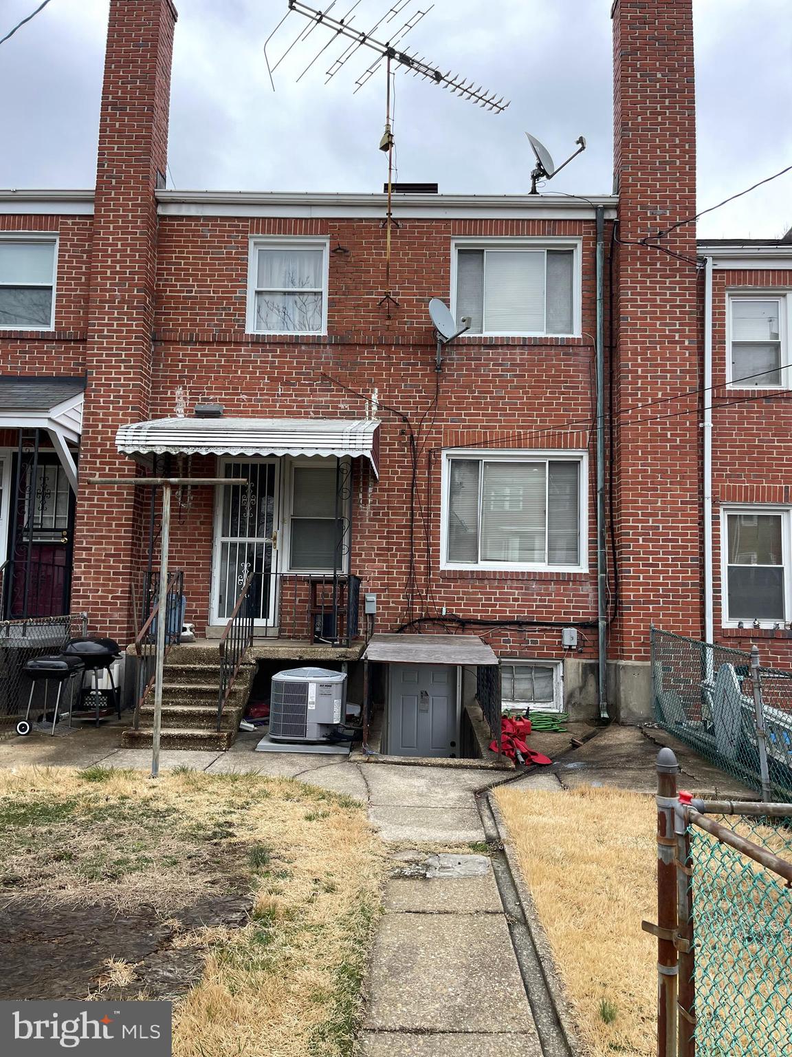 5608 Sagra Road Baltimore, MD 21239 - Photo 16 of 17 Back view